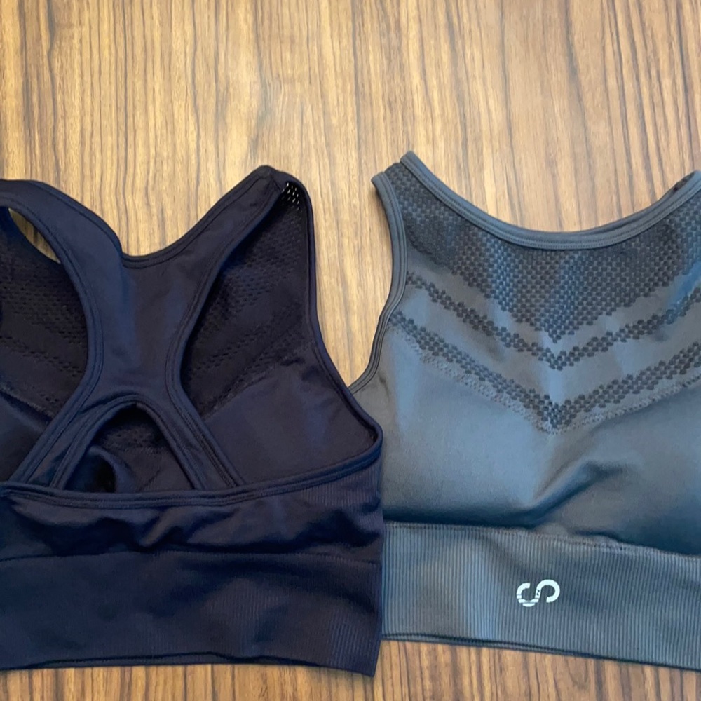 Sports bra